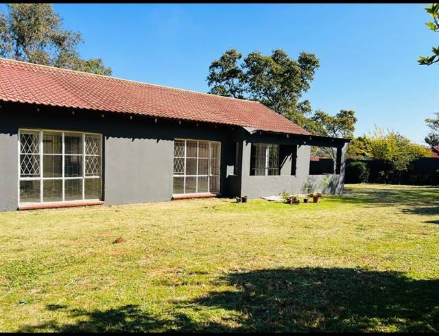 3 BEDROOM PROPERTY TO RENT IN FLEURHOF